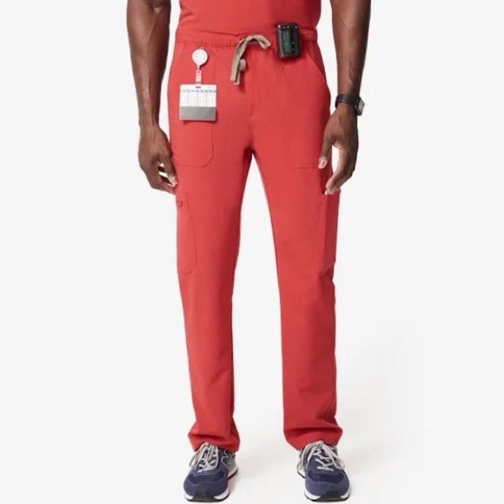 Figs scrubs - clay set